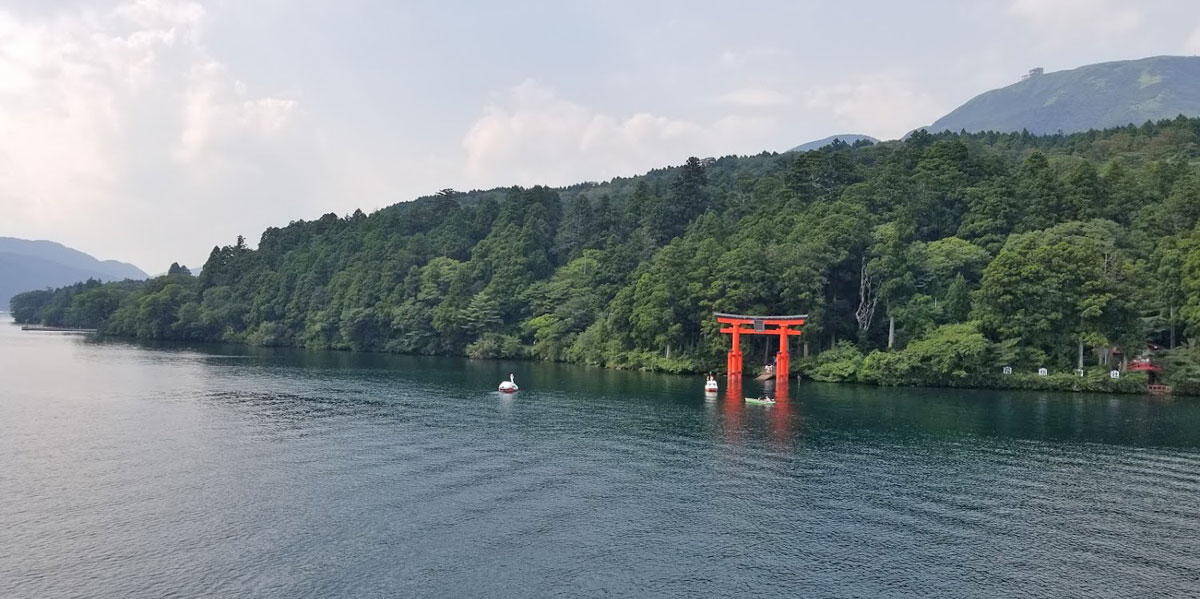 Lake Ashi in Hakone Luxury Travel Japan